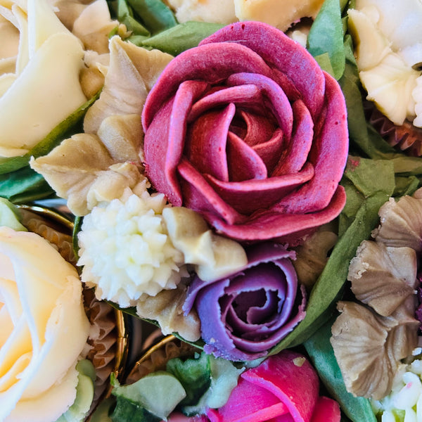 Wedding cake Buttercream cupcake bouquet - Mrs O’Reilly’s - Cakes of Art