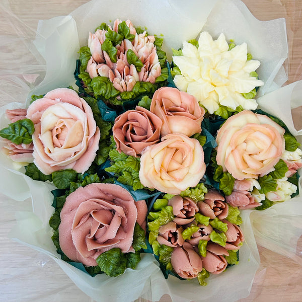 Buttercream cupcake bouquet - Mrs O’Reilly’s - Cakes of Art