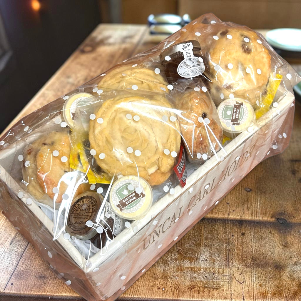 Personalised Cake Hamper