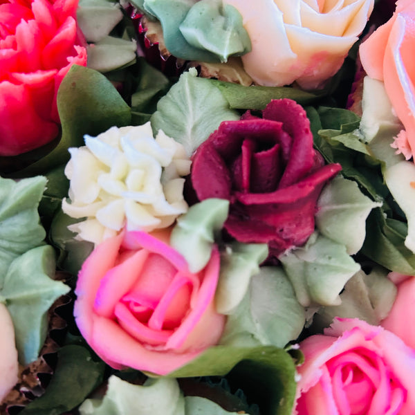 Wedding cake Buttercream cupcake bouquet - Mrs O’Reilly’s - Cakes of Art