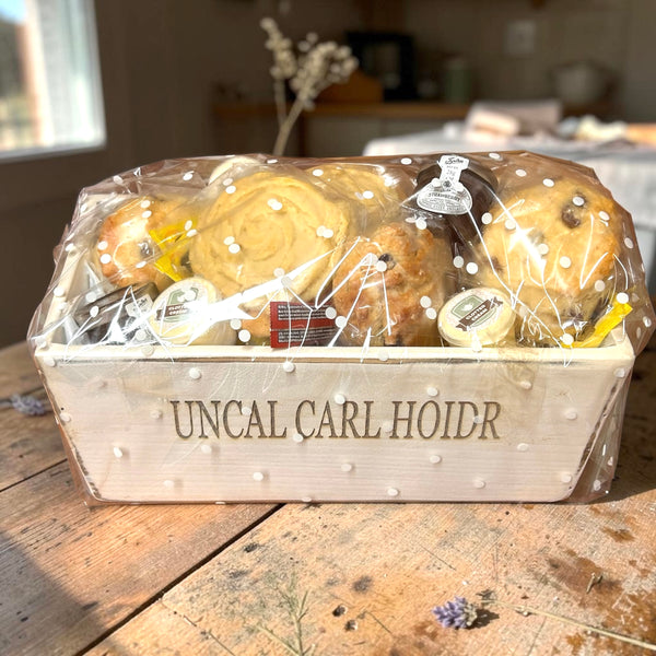 Personalised Cake Hamper