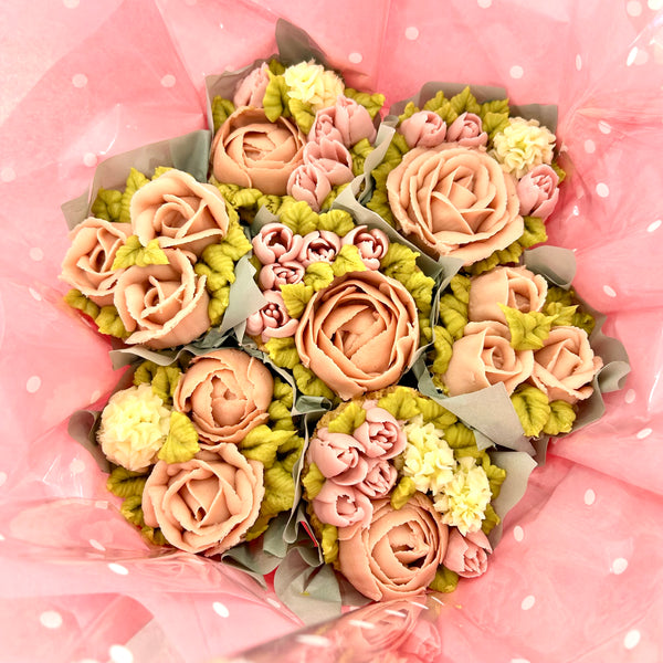 Buttercream cupcake bouquet - Mrs O’Reilly’s - Cakes of Art