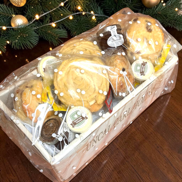 Christmas Gift Personalised Cake Hamper