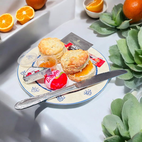Cheese & chive scone - Mrs O’Reilly’s Cakes of Art, cheese & chive scone with chutney personalised gift set