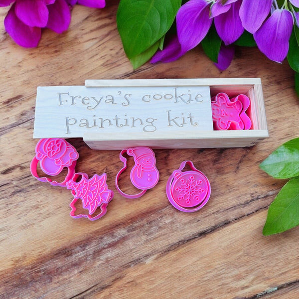 Personalised cookie cutter and painting kit