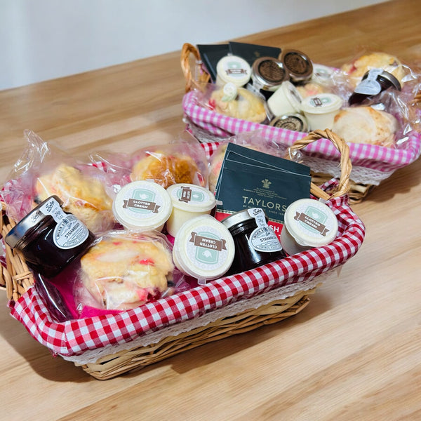 Fruit scone - Mrs O’Reilly’s Personalised Cream Tea fruit scones for four in a gift wrapped basket