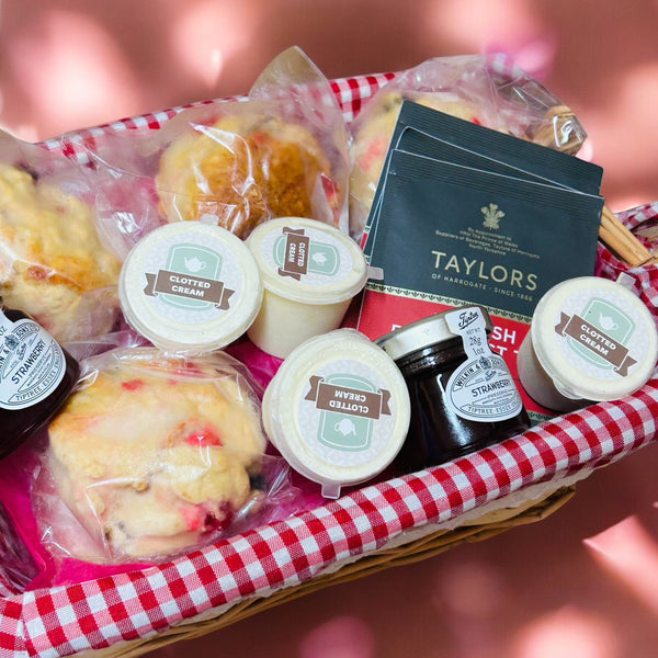 Fruit scone - Mrs O’Reilly’s Personalised Cream Tea fruit scones for four in a gift wrapped basket